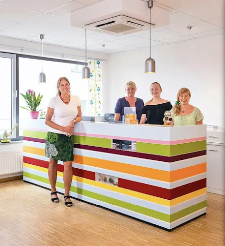 2 - Drs. med. Manfred und Christian Teuber