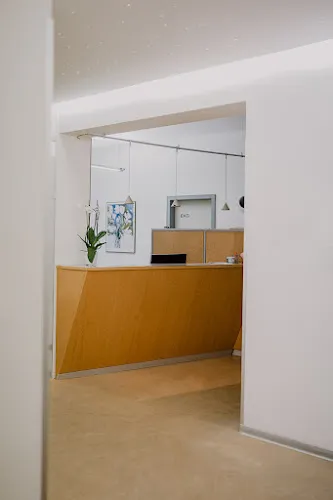 7 - Drs Michael Schoch