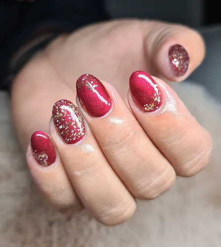 5 - Dünyas Hair & Beauty Tempel