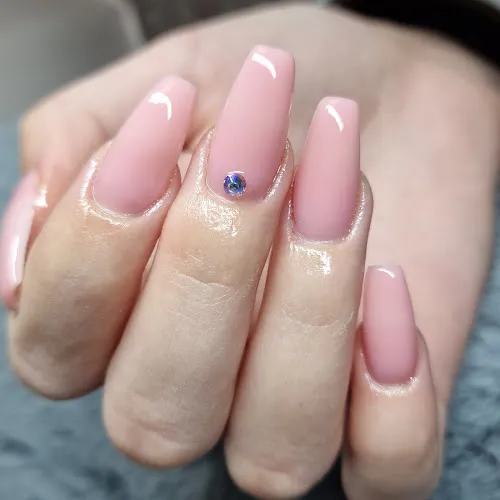 8 - Dünyas Hair & Beauty Tempel