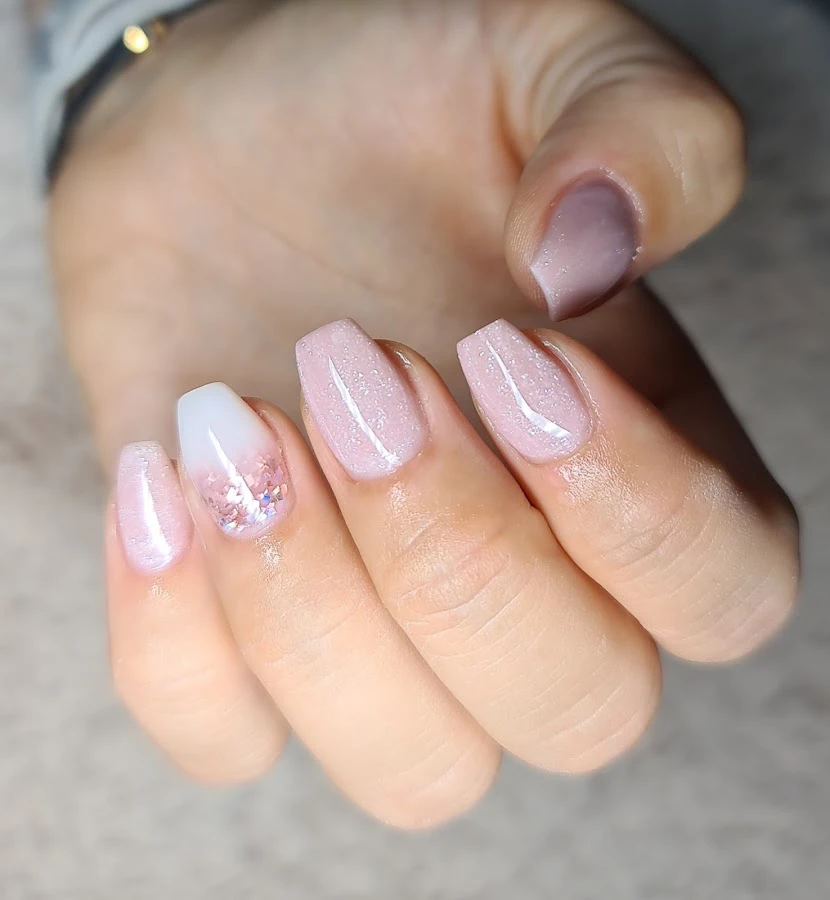 1 - Dünyas Hair & Beauty Tempel