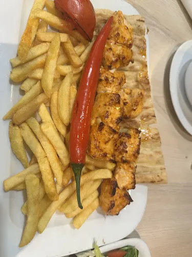 8 - DÜSSTANBUL Döner