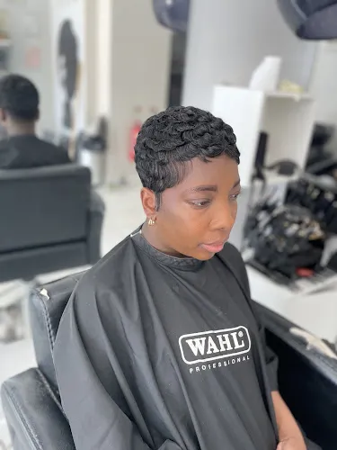 2 - Dye Vert Hair and Beauty