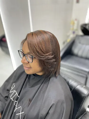 3 - Dye Vert Hair and Beauty