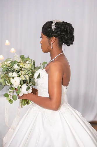 5 - Dye Vert Hair and Beauty