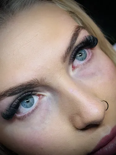 6 - Ebony & Ivory Hair Studio