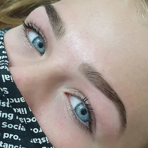 2 - Eclectic Hair Bundaberg