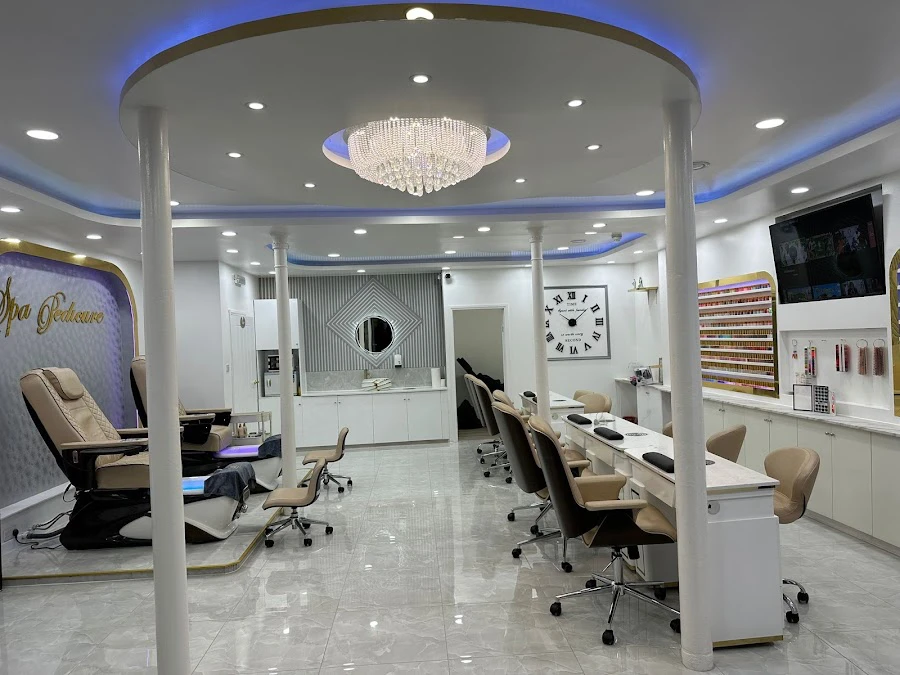 1 - Eclips Hair Studio