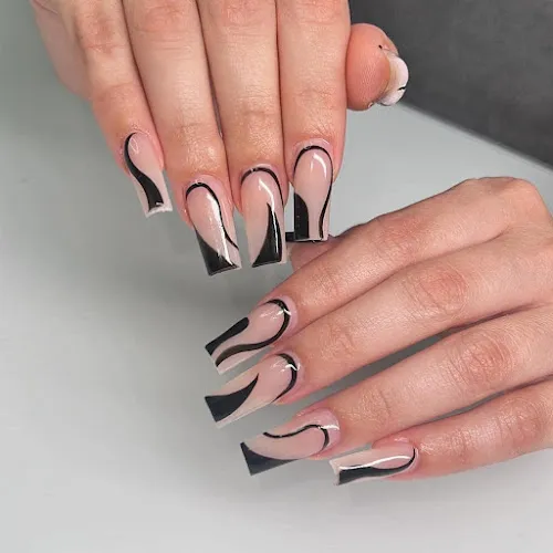 3 - Eclips Hair Studio