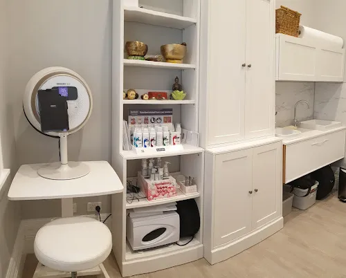 3 - Edge Angle Hair Studio