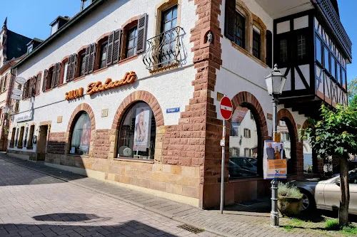 4 - Eissas Barbershop