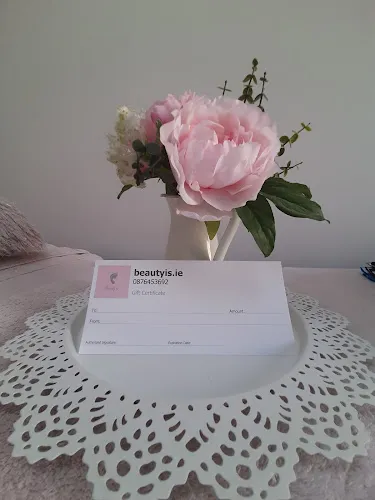 6 - El Hair & Beauty Studio