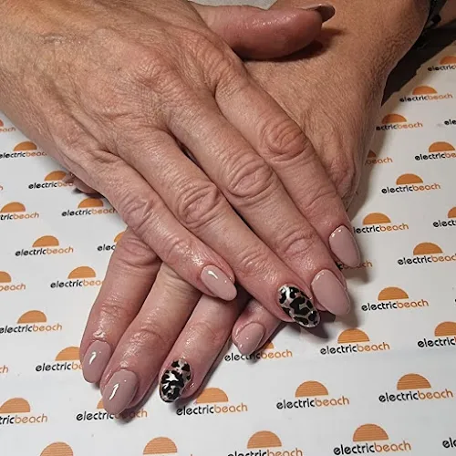 5 - Electric Beach Tanning & Beauty