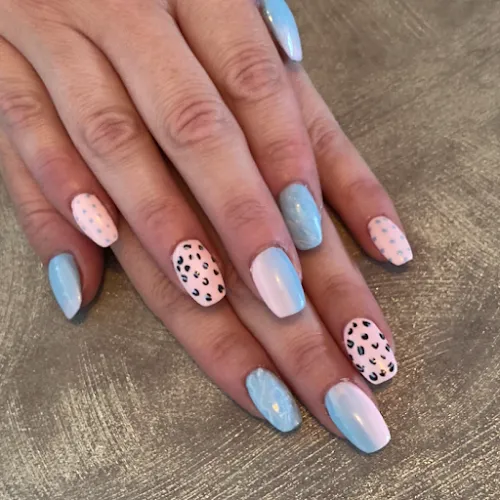 8 - Elegance Beauty school