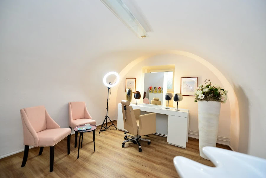 1 - Elegance by Polic