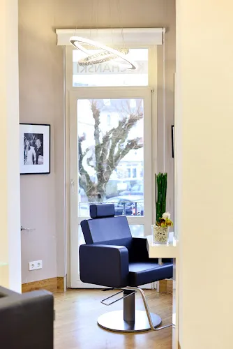 6 - Elegance by Polic