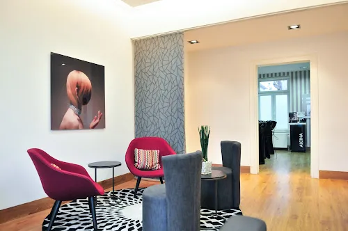 5 - Elegance by Polic