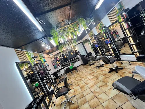 2 - Elegance Nails & Beauty, Chepstow