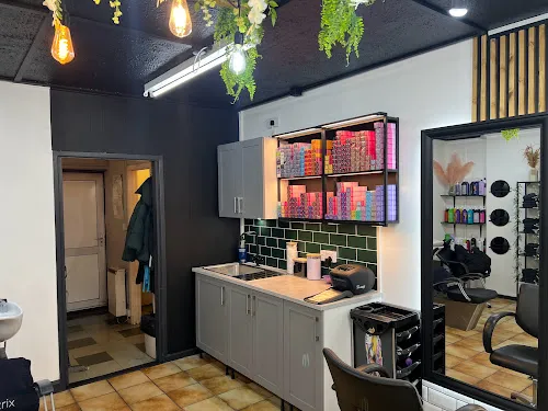 5 - Elegance Nails & Beauty, Chepstow