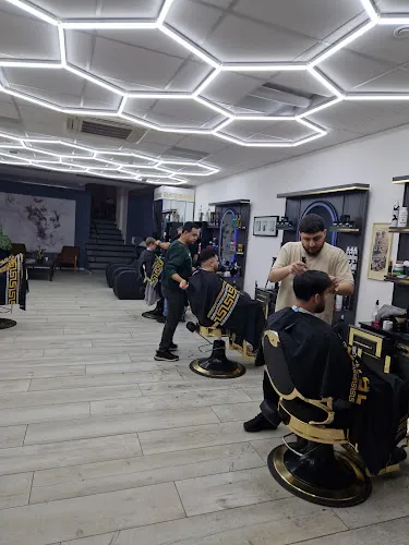 6 - Elegant Friseursalon