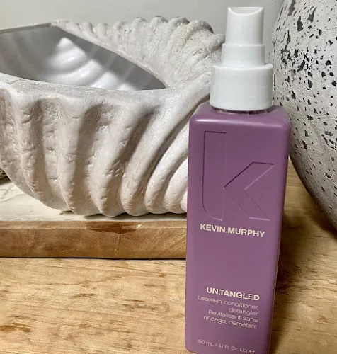 6 - Elegant Nails and Beauty