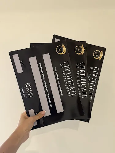 6 - Elizabeth Harvey Hair & Beauty