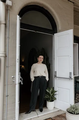 3 - Elos Hair Studio