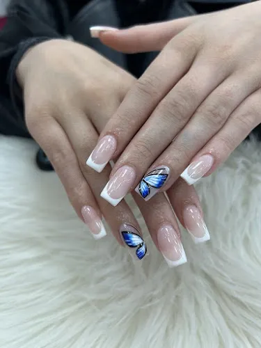 3 - Elysa Nails Surrey