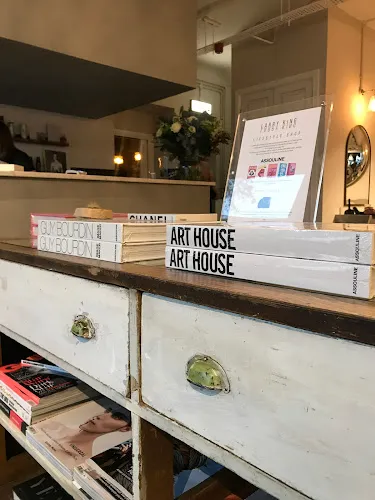 7 - EMA-NET HAIR SALON