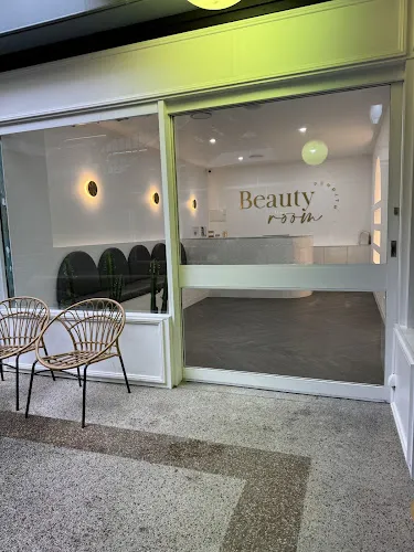 3 - Emads Barbershop