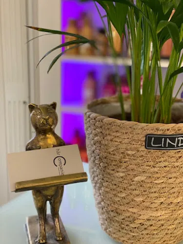 2 - Emanuels Frisersalong