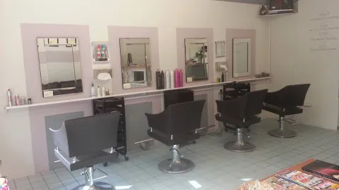 1 - Emmas Mane Attraction