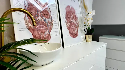 4 - Emmas Styles & Smiles