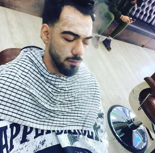 6 - Empire Barber Club