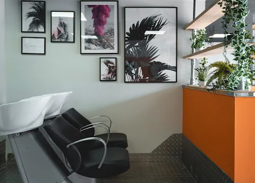 4 - Encore Glasgow Hair Salon