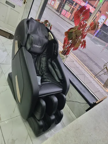 6 - Endless Elegance Hair Extensions