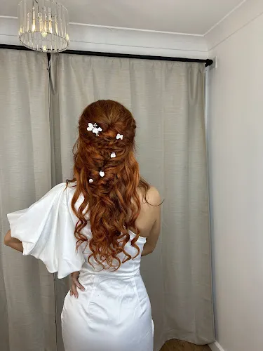 7 - Enhance Hair Beauty & Tanning Ltd