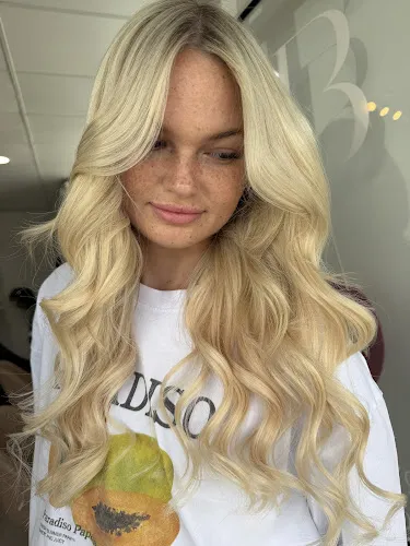 4 - Entrance Hair and Beauty