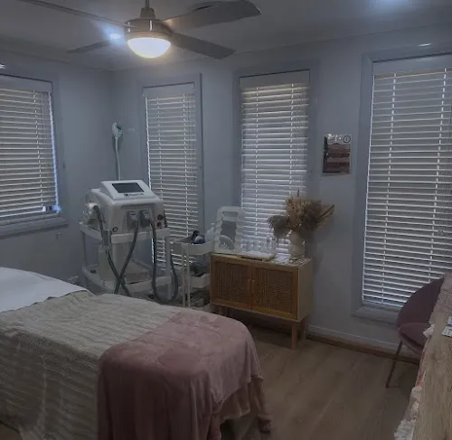 2 - Envious Hair Studio