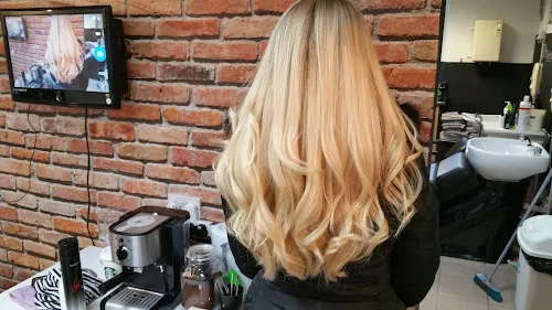 4 - Envy Hair & Beauty