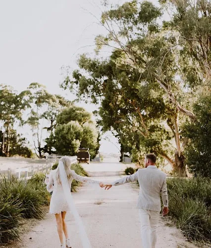 6 - Erin Louise Hair