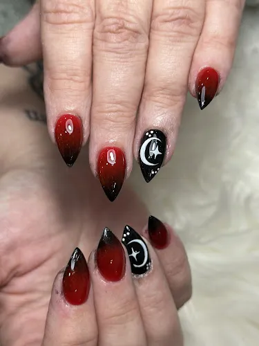 4 - EShee Nails & Beauty