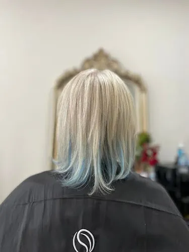 5 - Evas Edge Hair Studio