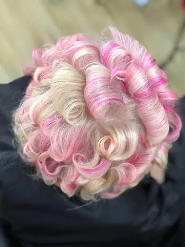 7 - Evas Edge Hair Studio