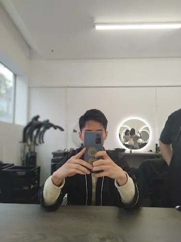 3 - Evolve Hairdressing