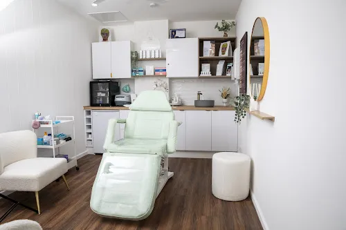 3 - Exquisite Nails & Beauty Lounge