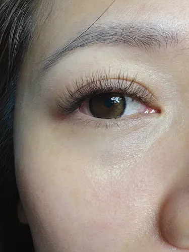 7 - Eyebrow Threading in CBD