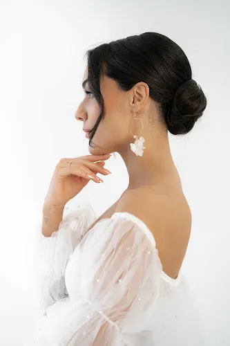 4 - Eyncel Anderson Aesthetics - Aquafacial - Gesichtsbehandlung - Microneedling - Dauerhafte Haarentfernung - Laser 3D