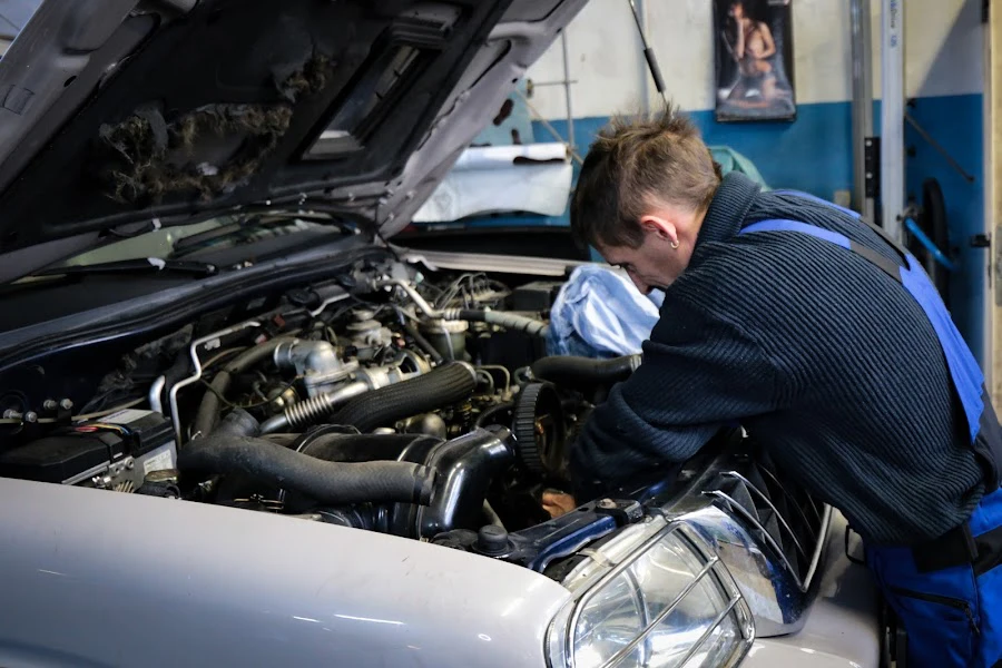 1 - Fahrzeug Service Graf - Auto.- u. Motorradwerkstatt