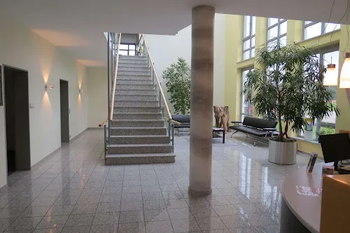 3 - Fahrzeug-Servicezentrum Berchtold GmbH